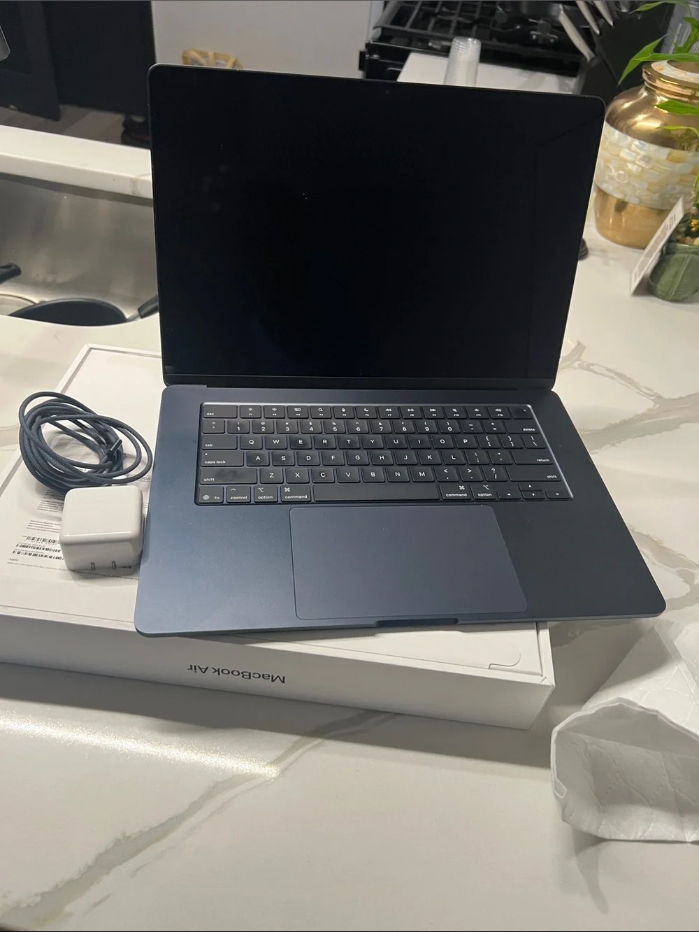Apple MacBook Air - 15 “ midnight color